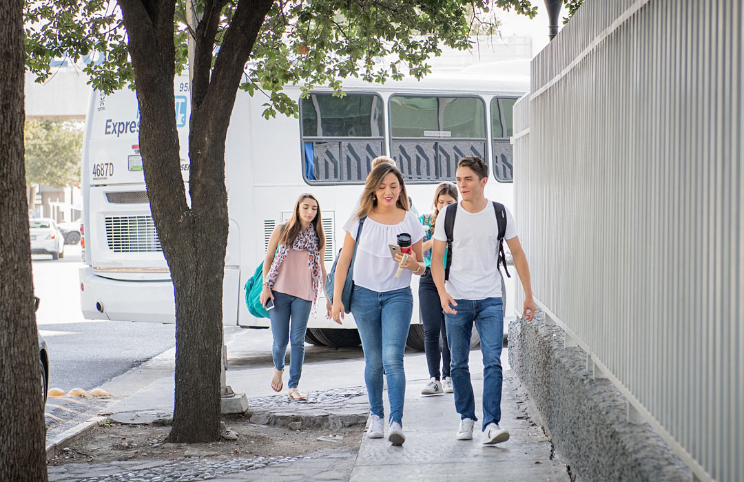 Estudiantes Tec de Monterrey| Prepa en Línea 